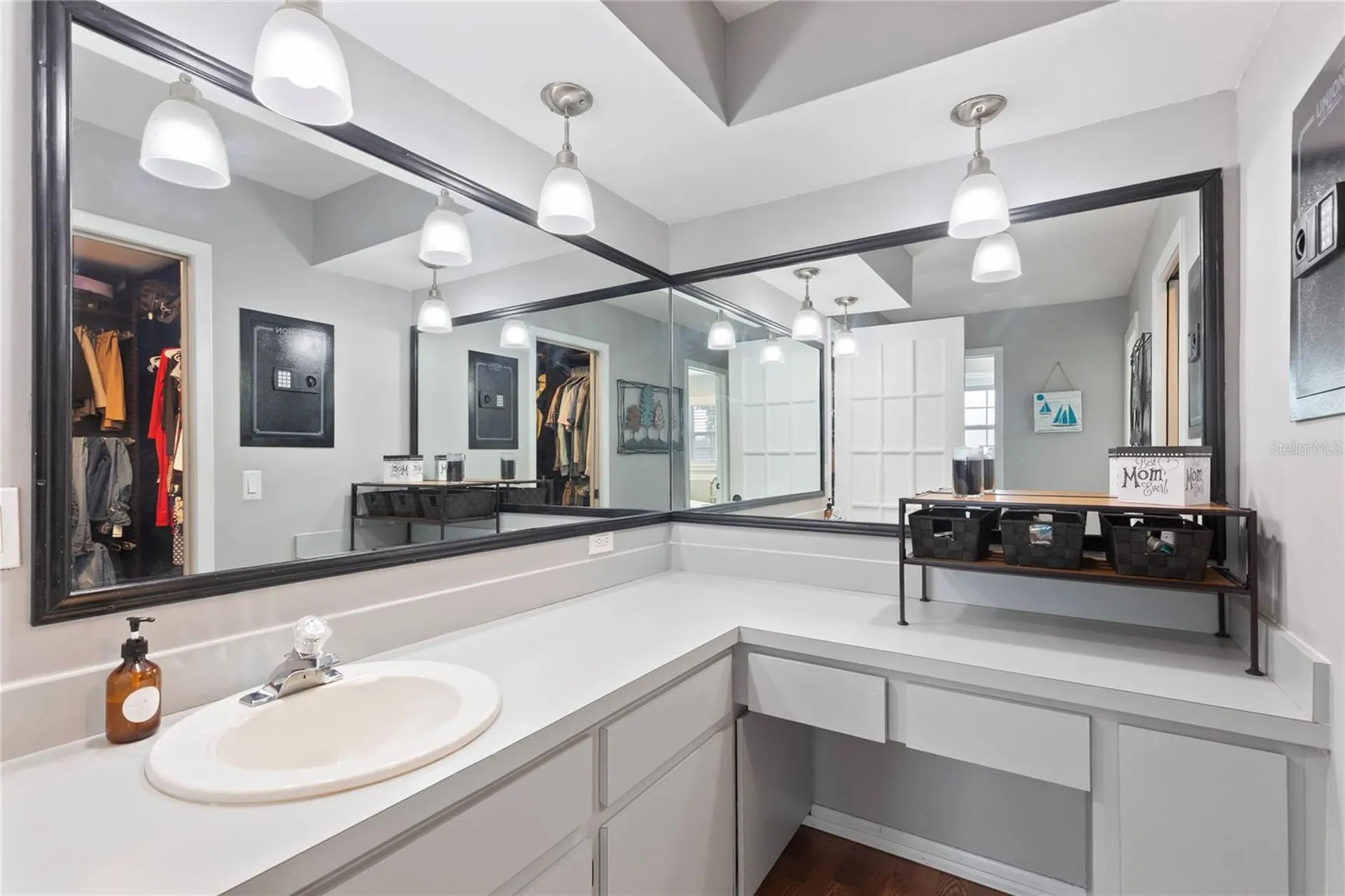 1925 Marla Court Dunedin FL 34698