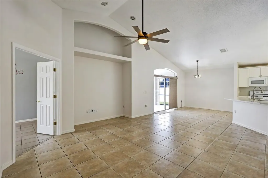 1175 Jaybee Avenue Davenport FL 33897