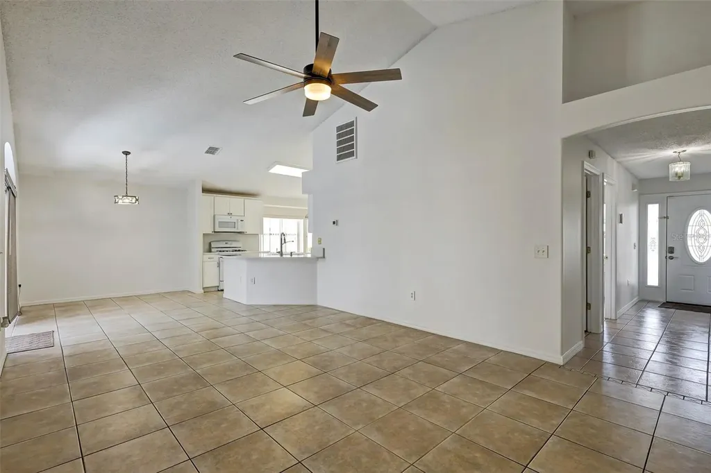 1175 Jaybee Avenue Davenport FL 33897