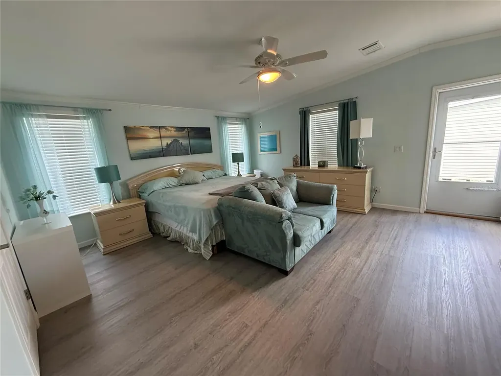 82184 E Street N Pinellas Park FL 33781