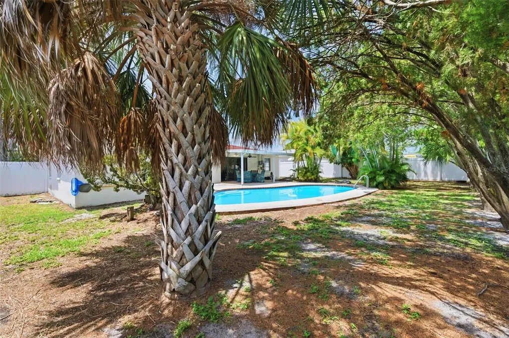 10651 125th Avenue Largo FL 33773