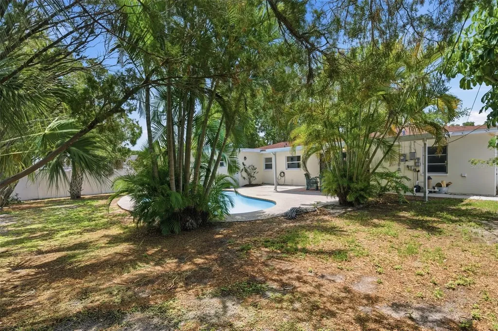 10651 125th Avenue Largo FL 33773