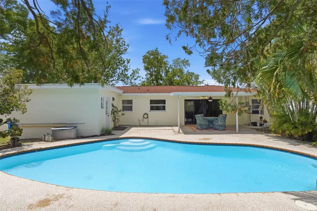10651 125th Avenue Largo FL 33773