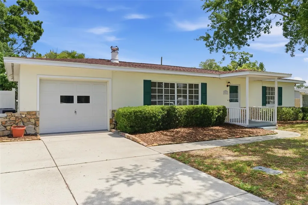 10651 125th Avenue Largo FL 33773
