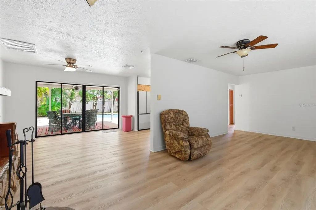 10651 125th Avenue Largo FL 33773