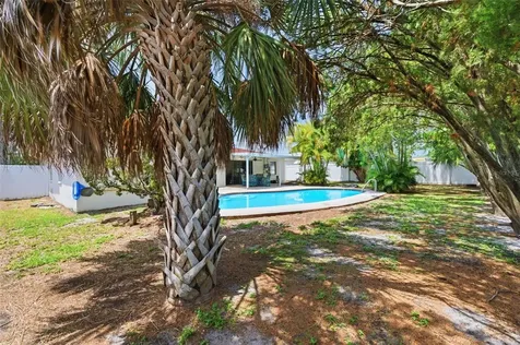 10651 125th Avenue Largo FL 33773