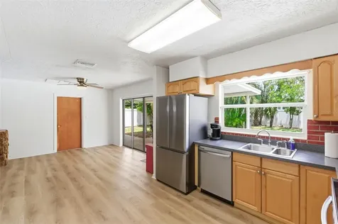10651 125th Avenue Largo FL 33773