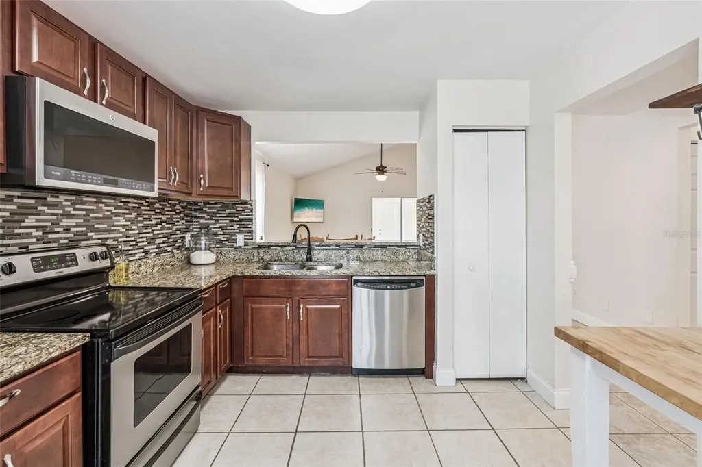 596 Swallow Court Apopka FL 32712