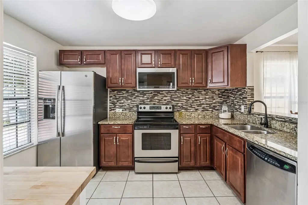 596 Swallow Court Apopka FL 32712