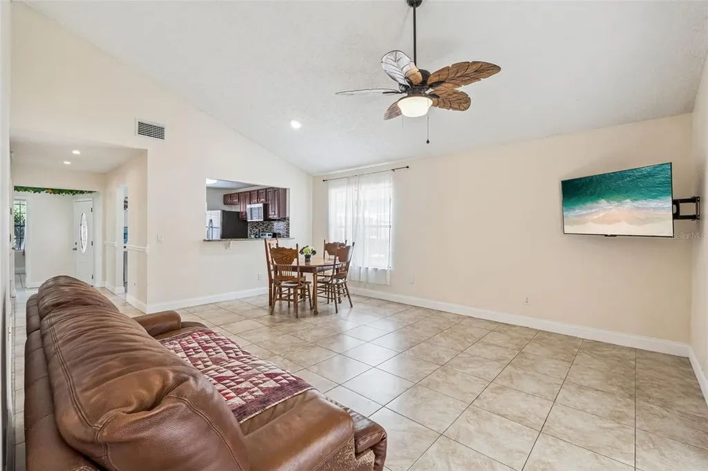 596 Swallow Court Apopka FL 32712