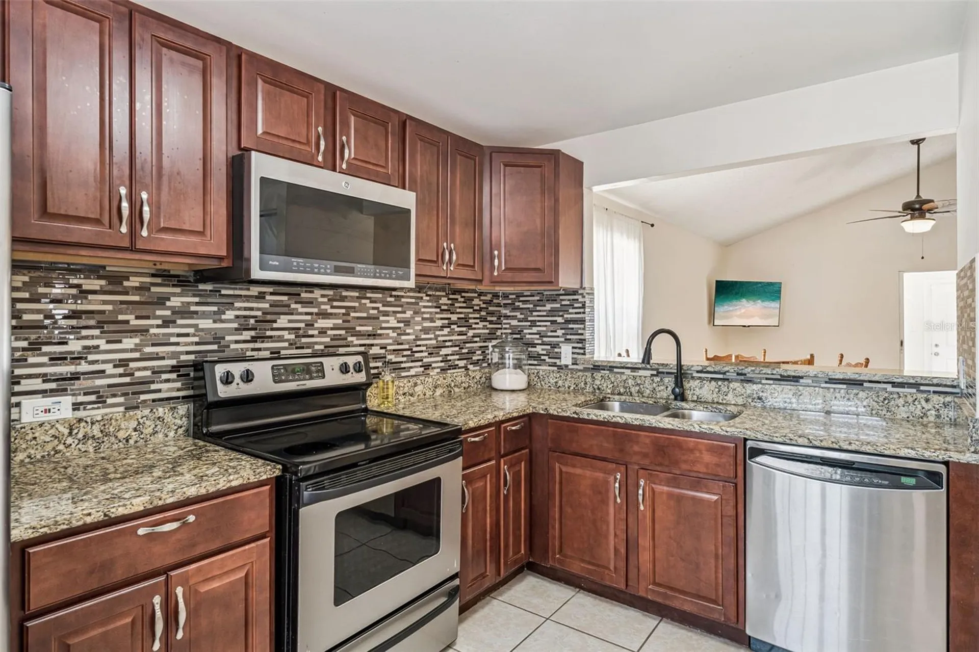 596 Swallow Court Apopka FL 32712