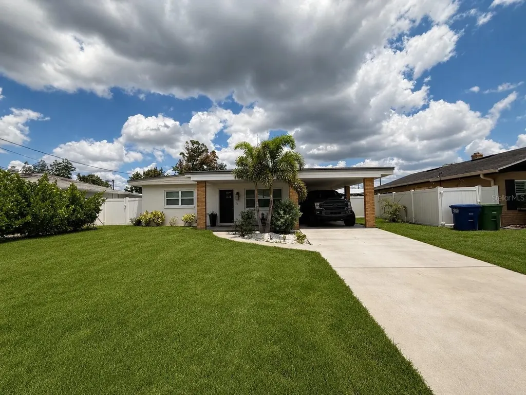 4903 N Tampania Avenue Tampa FL 33614
