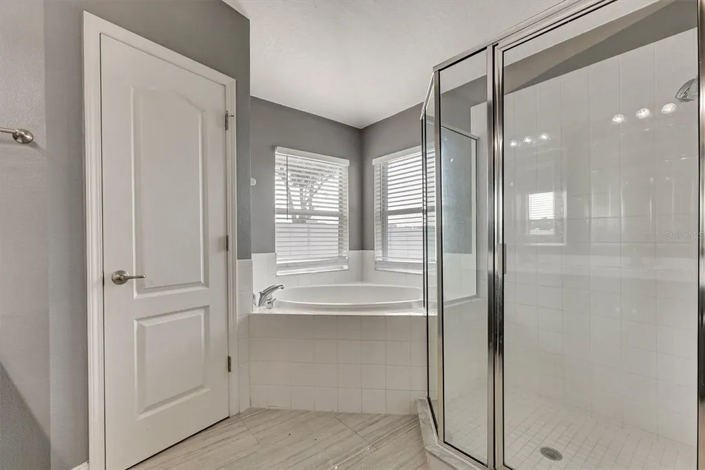 8105 Tar Hollow Drive Gibsonton FL 33534