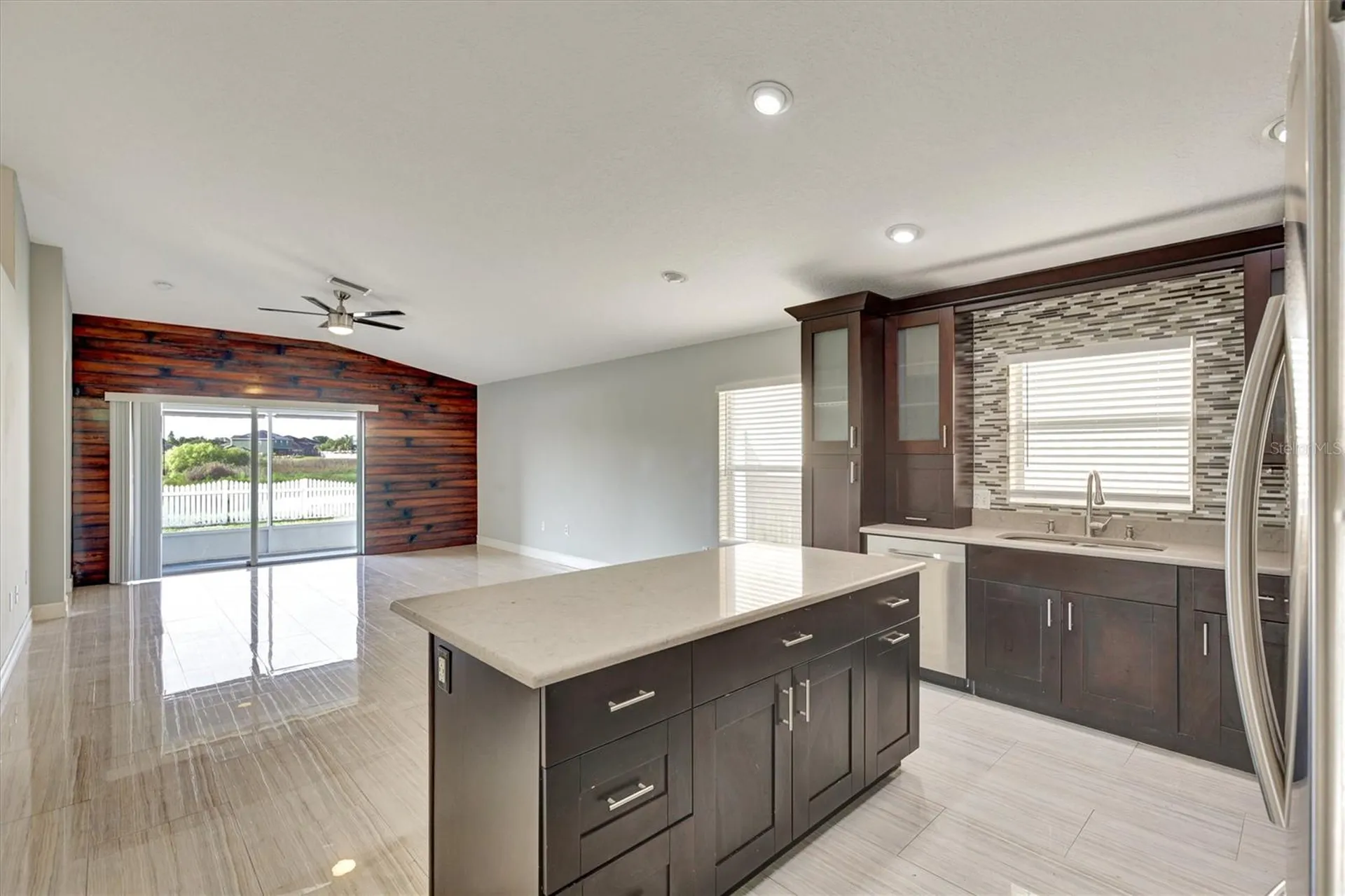 8105 Tar Hollow Drive Gibsonton FL 33534