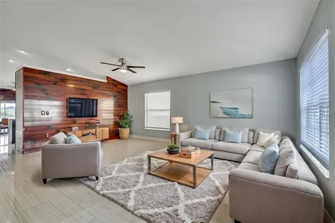 8105 Tar Hollow Drive Gibsonton FL 33534