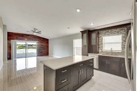 8105 Tar Hollow Drive Gibsonton FL 33534