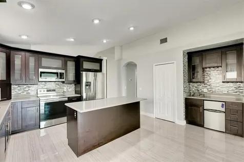 8105 Tar Hollow Drive Gibsonton FL 33534
