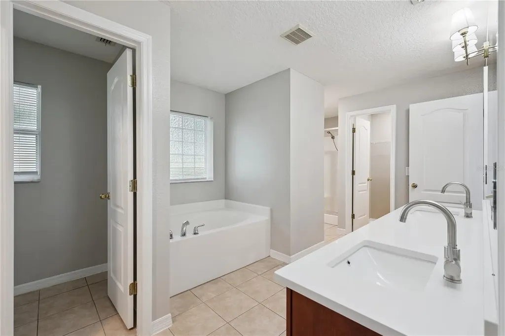 24600 Calusa Boulevard Eustis FL 32736