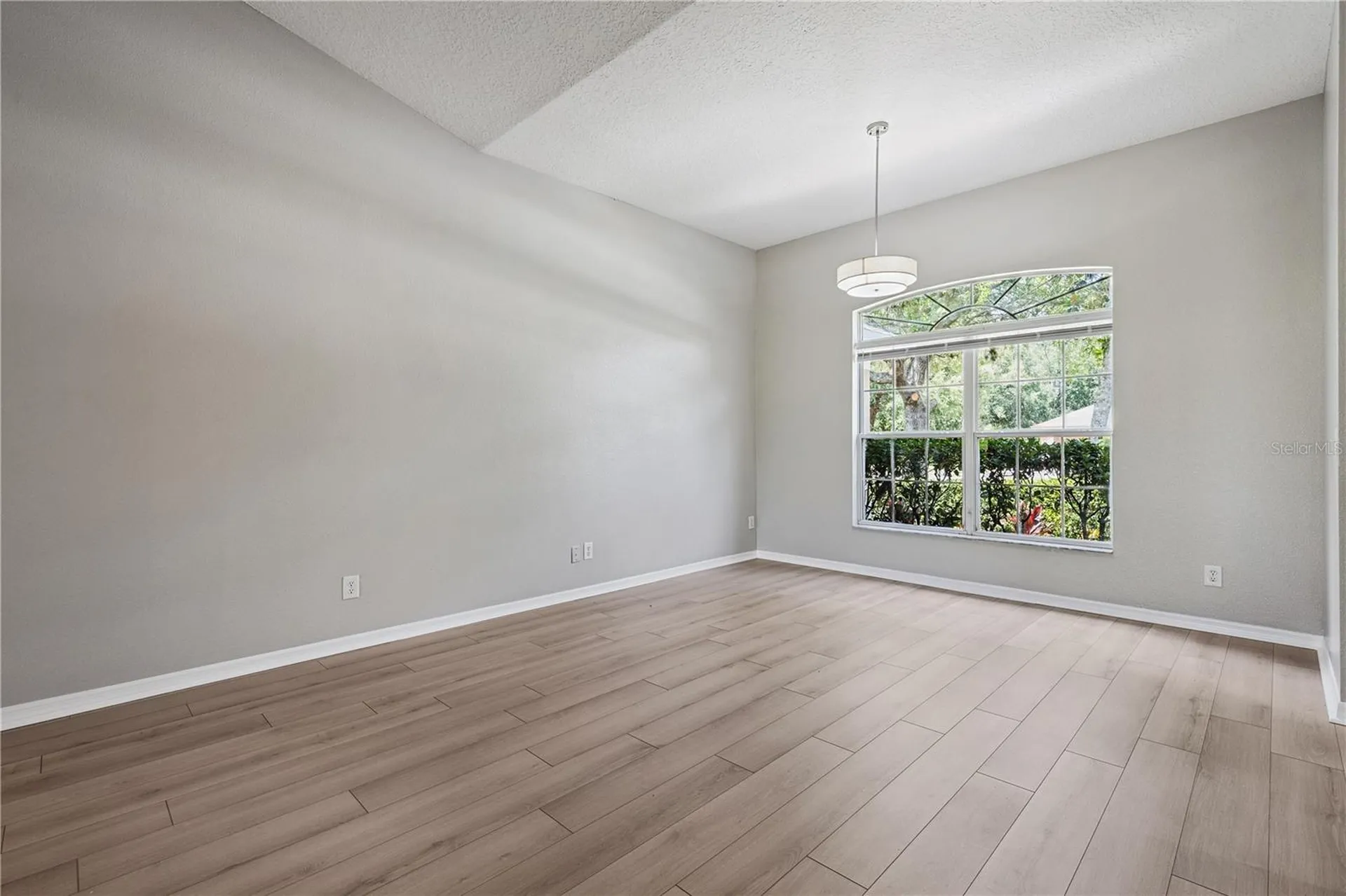 24600 Calusa Boulevard Eustis FL 32736