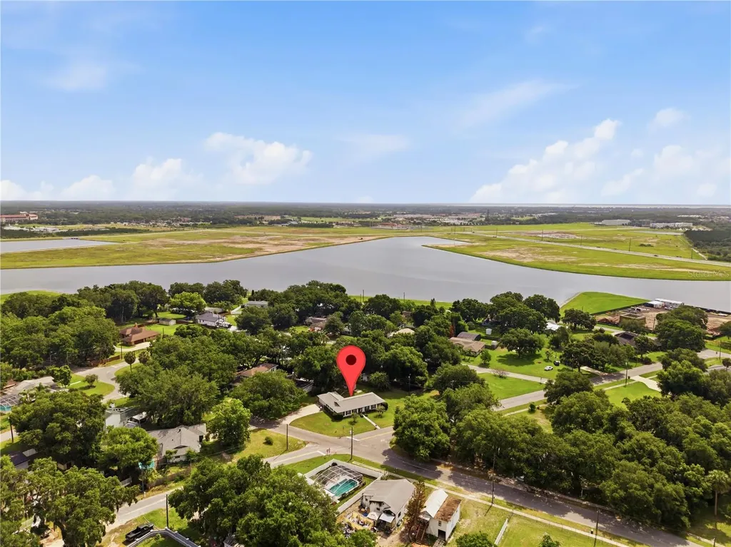 1371 Fair Oaks Avenue Kissimmee FL 34744
