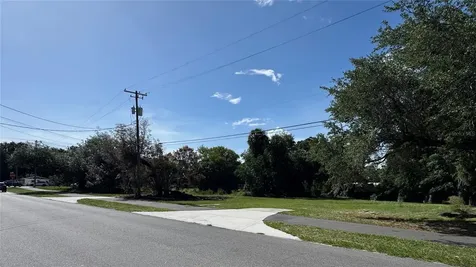 41 E Michael Gladden Boulevard Apopka FL 32703