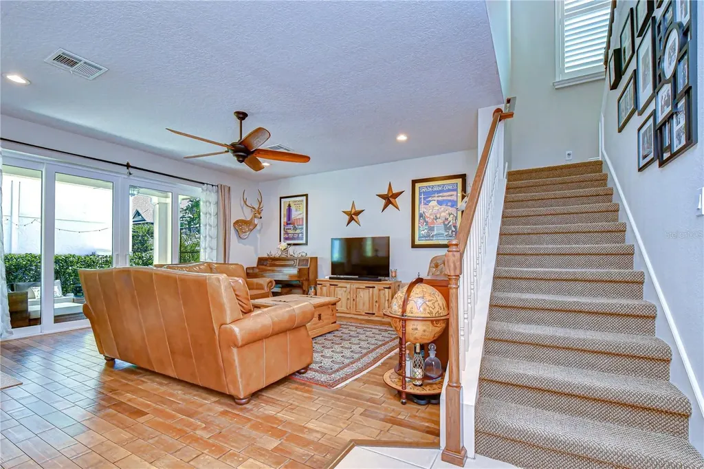 6135 Churchside Drive Lithia FL 33547