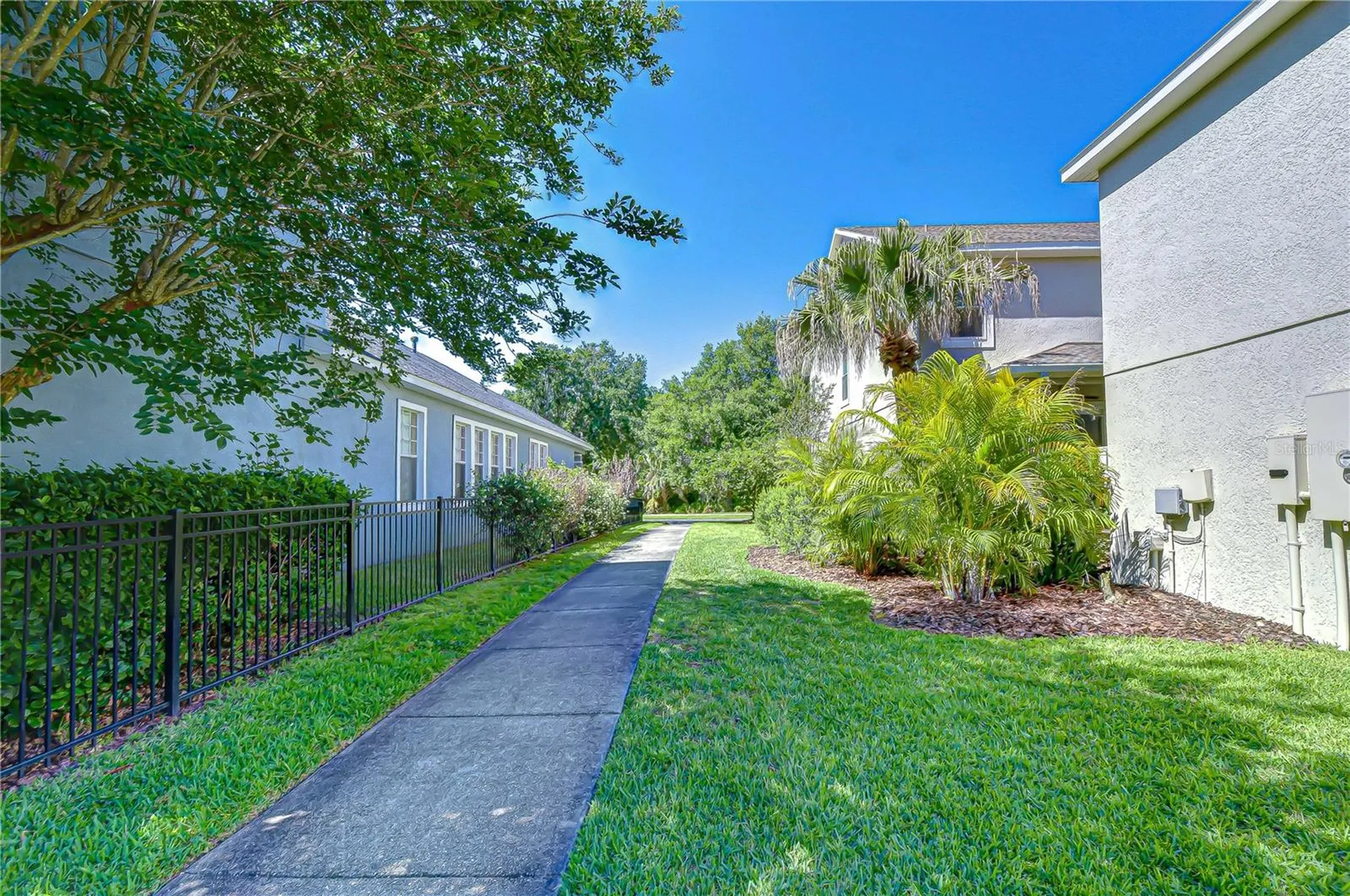 6135 Churchside Drive Lithia FL 33547