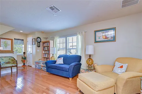 6135 Churchside Drive Lithia FL 33547