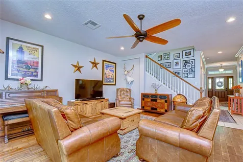 6135 Churchside Drive Lithia FL 33547