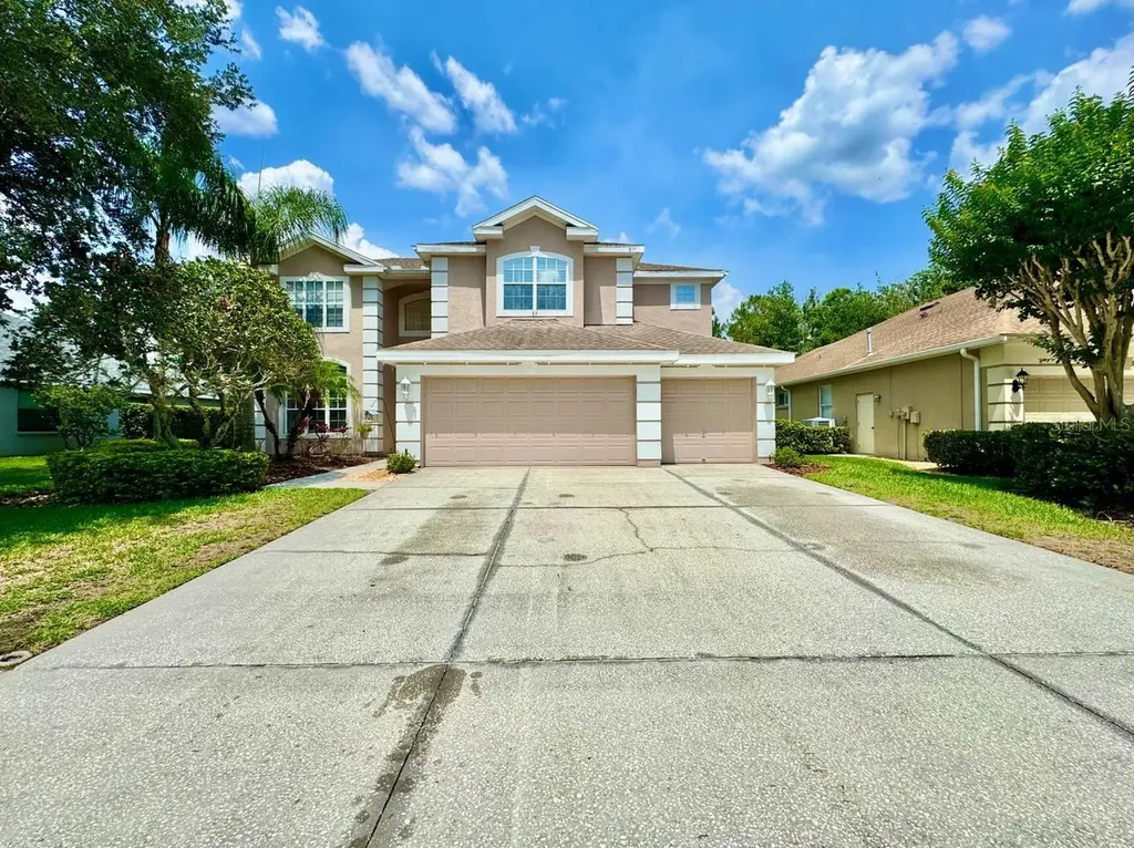 18711 Chaville Road Lutz FL 33558
