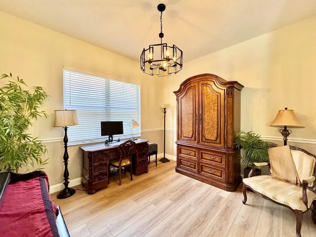 18711 Chaville Road Lutz FL 33558