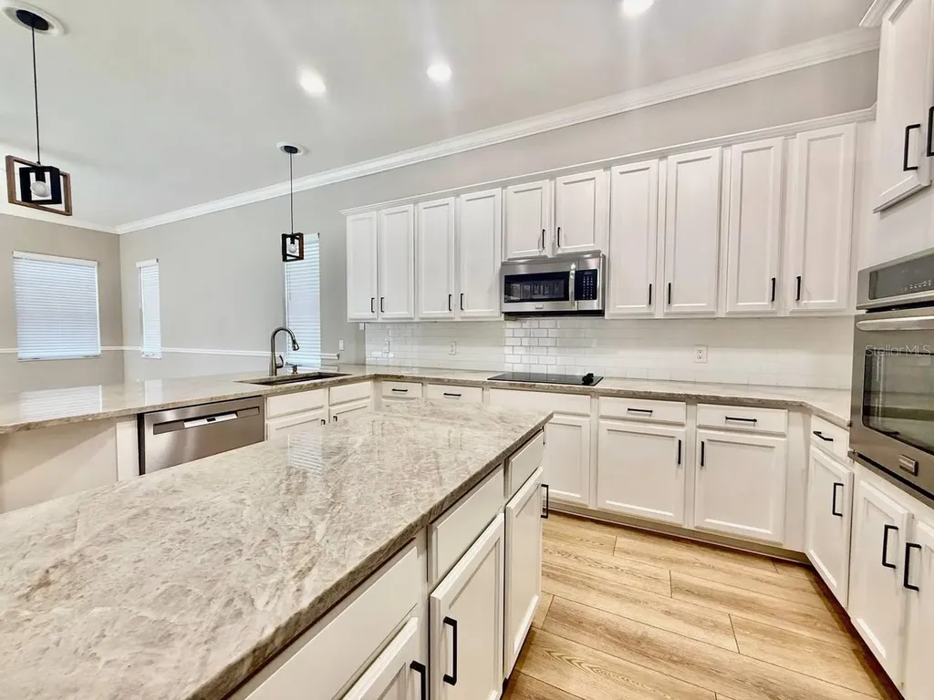 18711 Chaville Road Lutz FL 33558