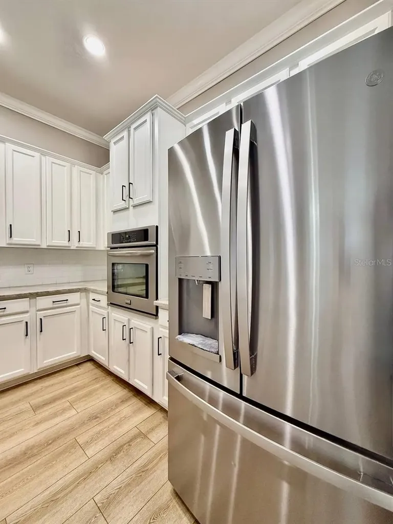 18711 Chaville Road Lutz FL 33558