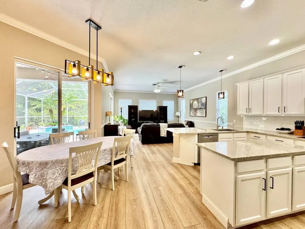 18711 Chaville Road Lutz FL 33558
