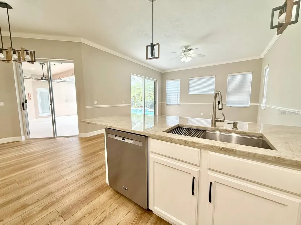 18711 Chaville Road Lutz FL 33558