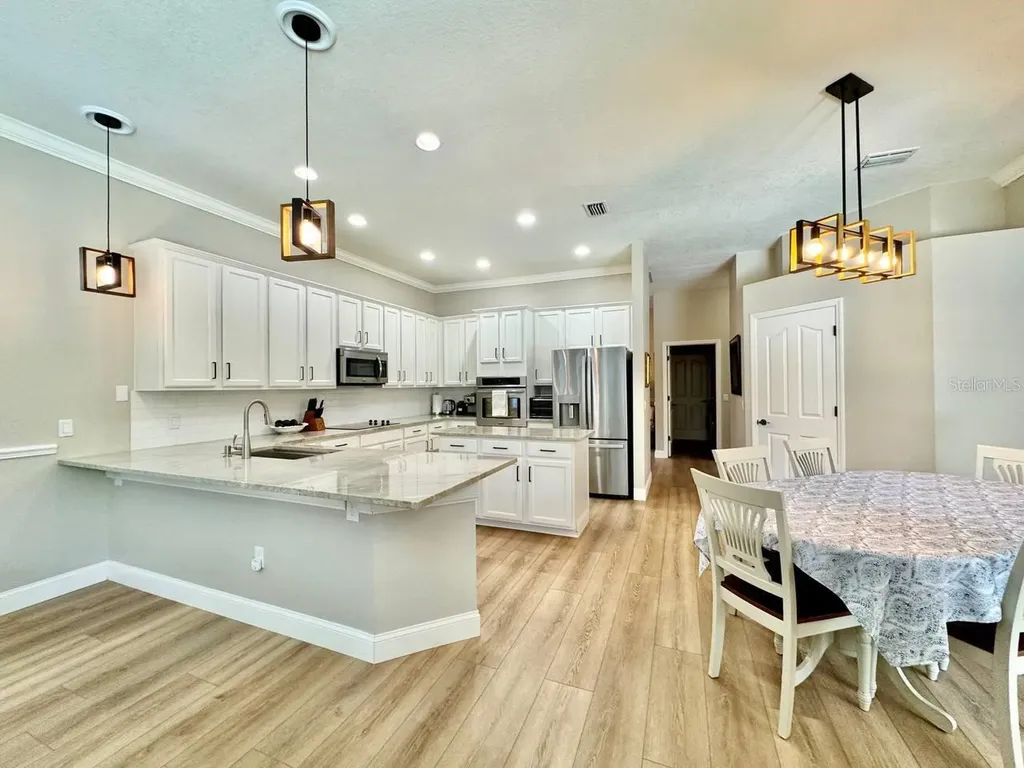 18711 Chaville Road Lutz FL 33558