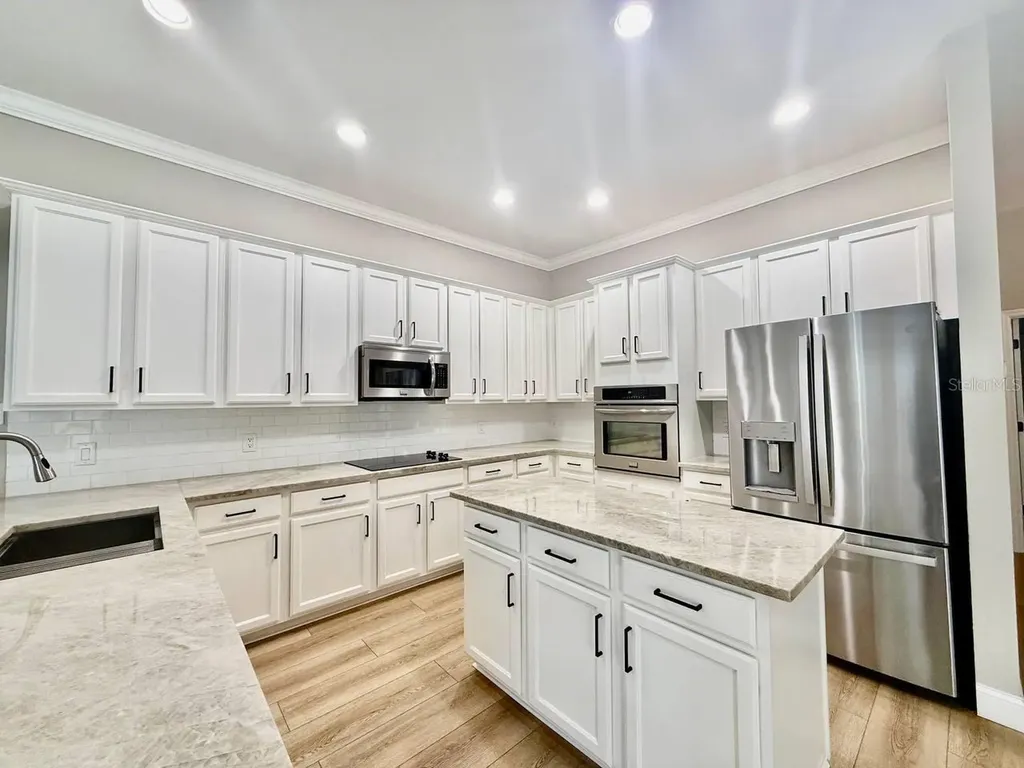 18711 Chaville Road Lutz FL 33558