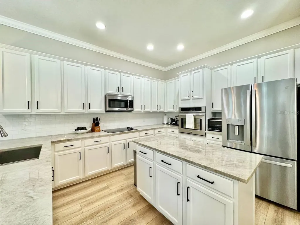 18711 Chaville Road Lutz FL 33558