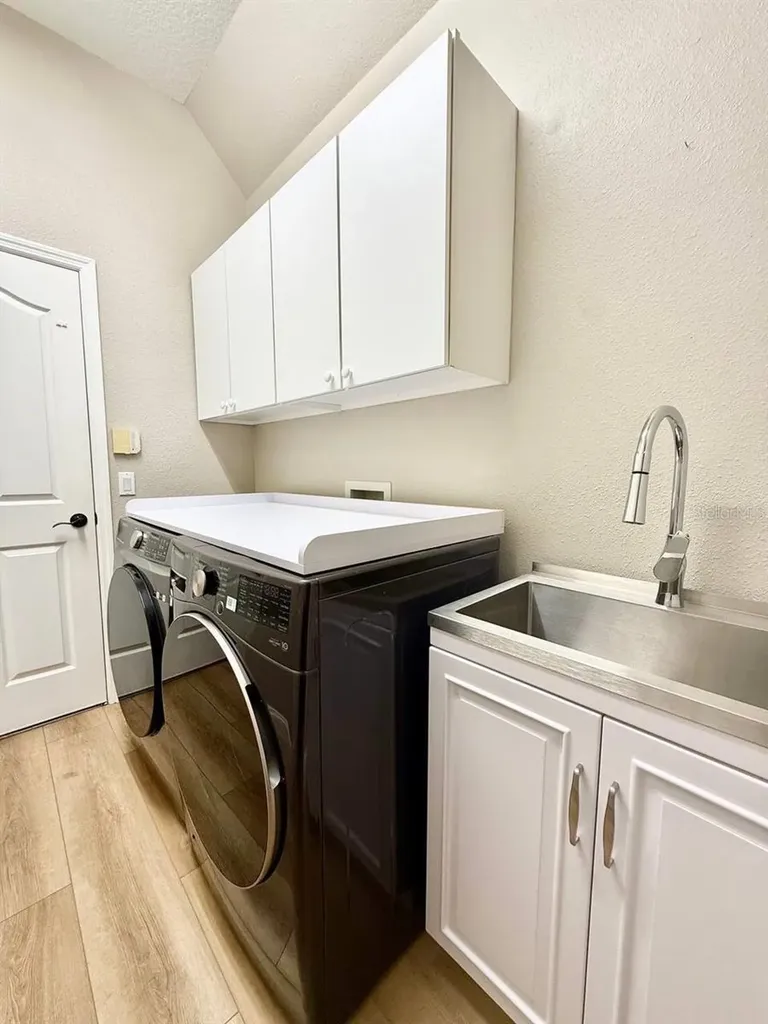 18711 Chaville Road Lutz FL 33558