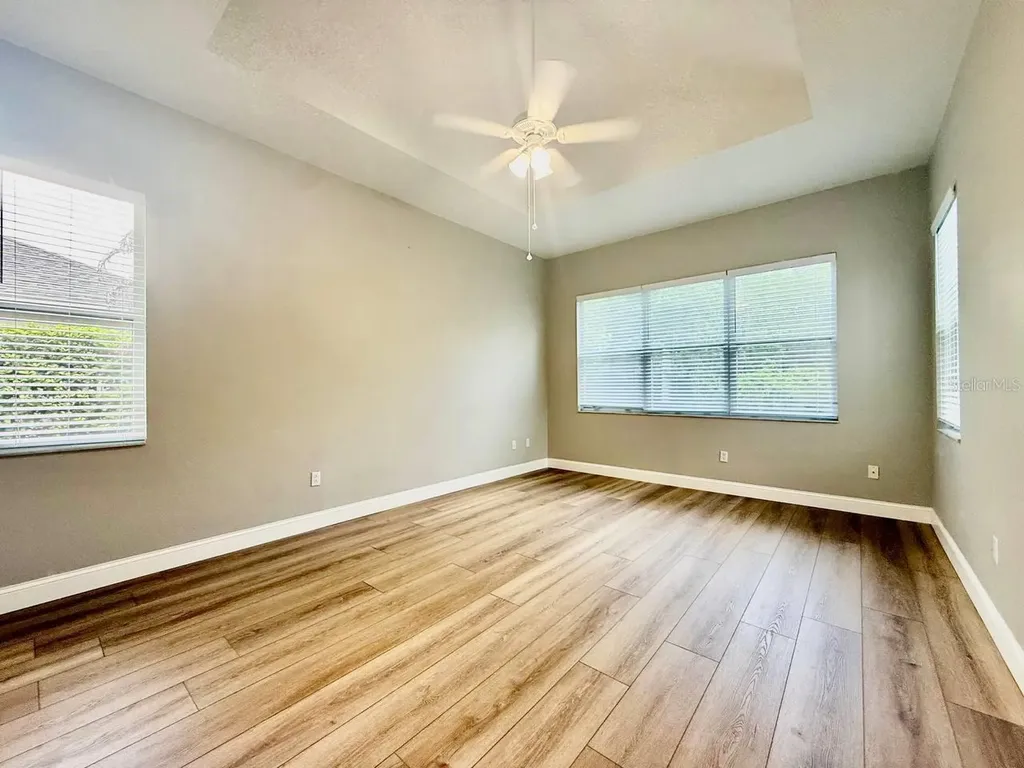 18711 Chaville Road Lutz FL 33558