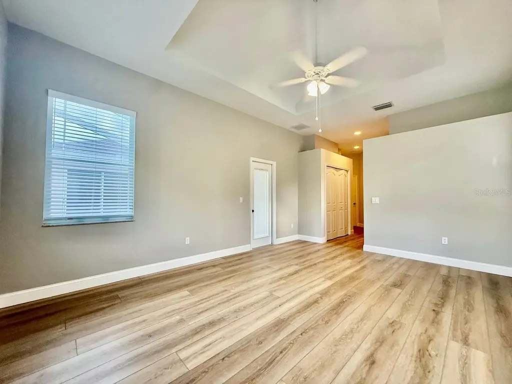 18711 Chaville Road Lutz FL 33558