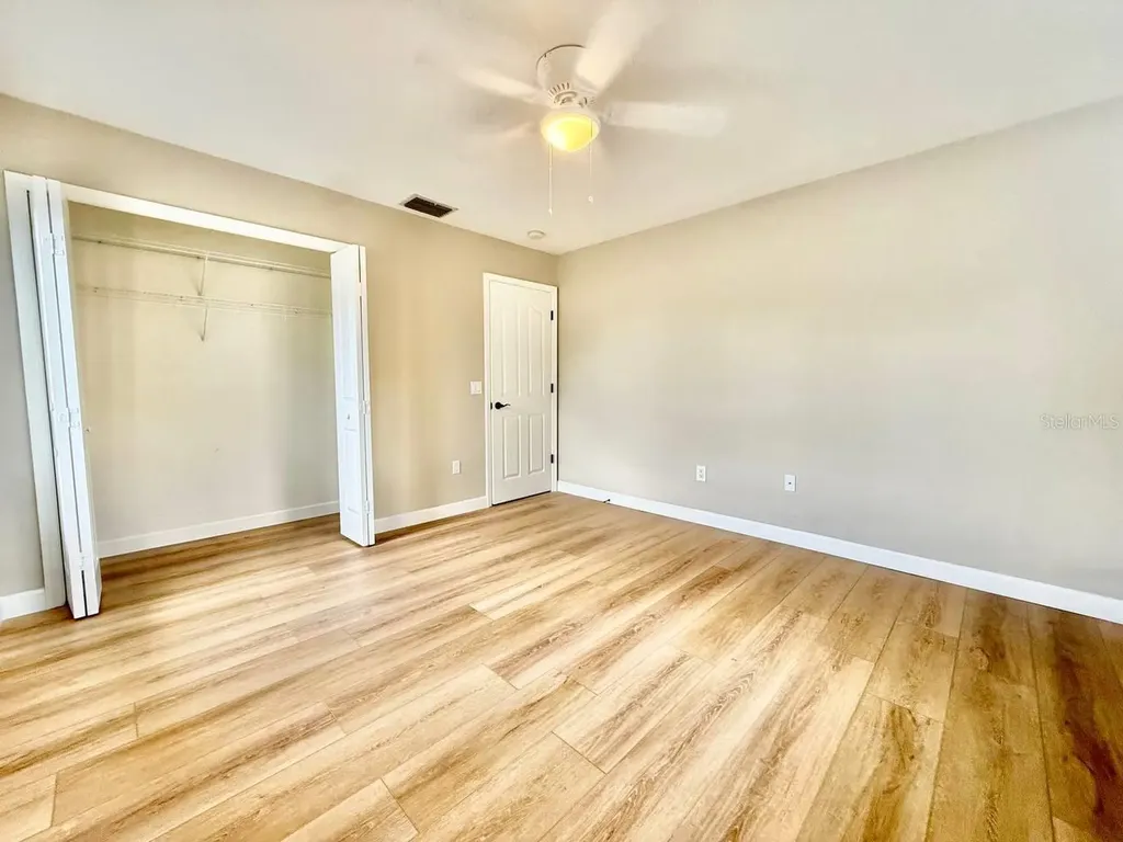18711 Chaville Road Lutz FL 33558