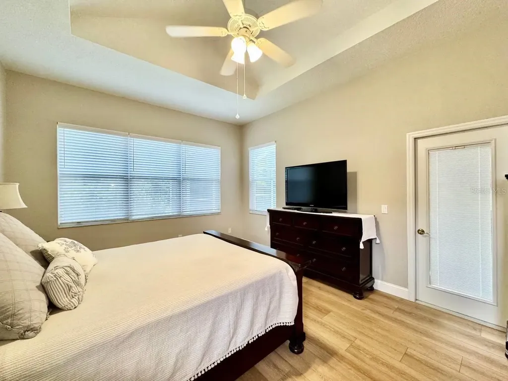 18711 Chaville Road Lutz FL 33558