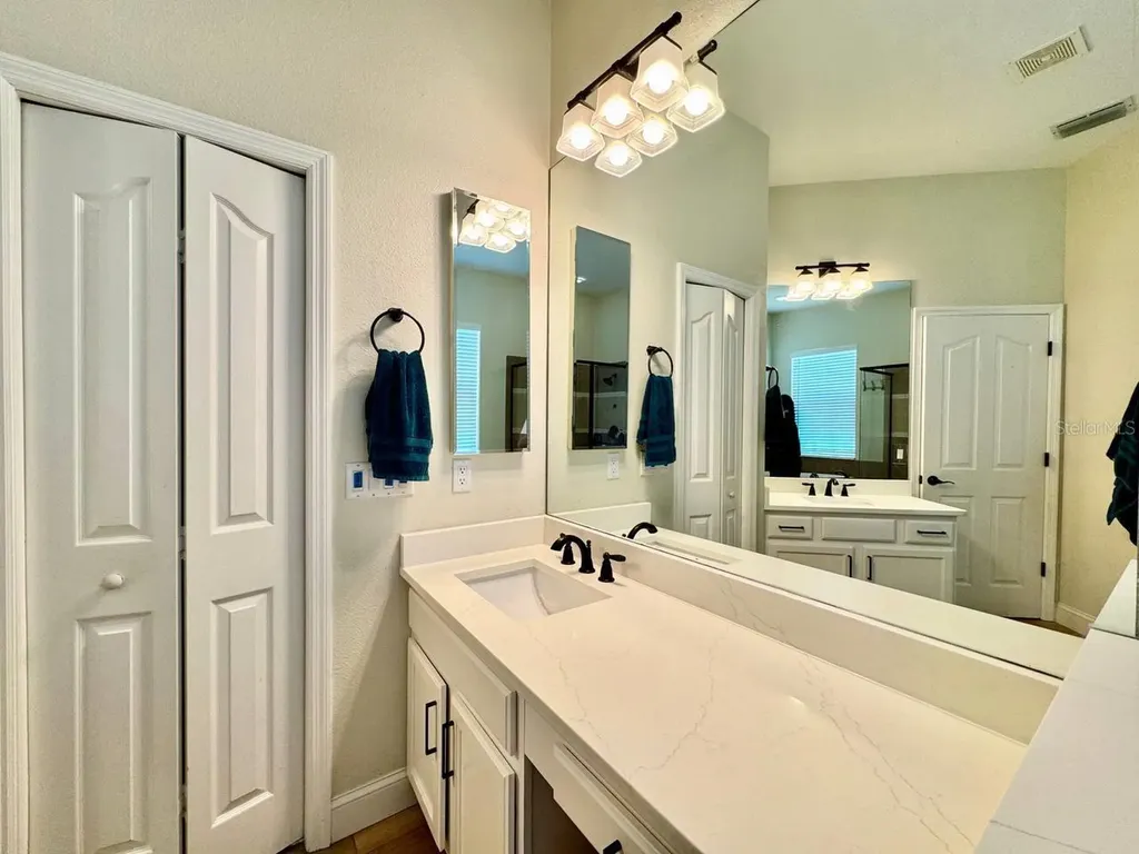 18711 Chaville Road Lutz FL 33558