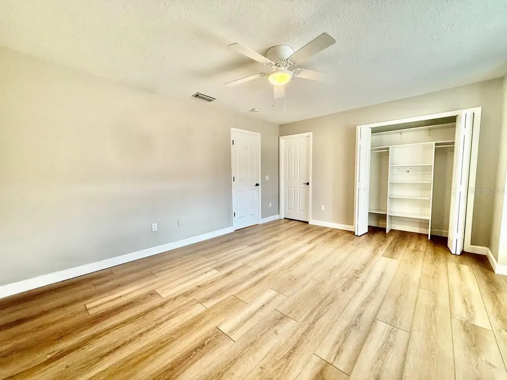 18711 Chaville Road Lutz FL 33558