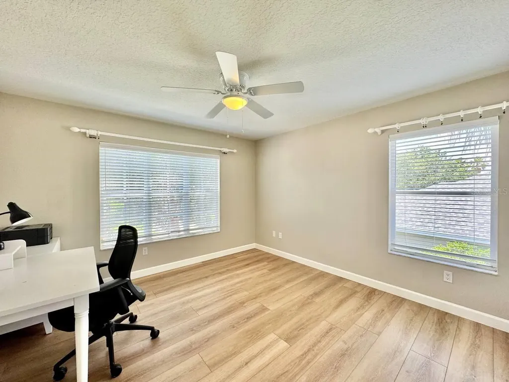 18711 Chaville Road Lutz FL 33558