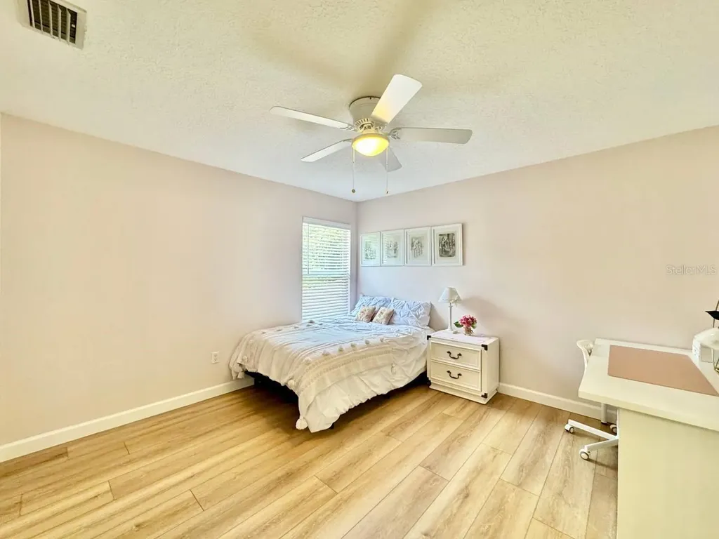 18711 Chaville Road Lutz FL 33558