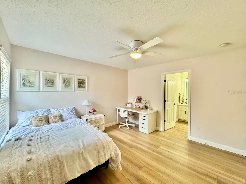 18711 Chaville Road Lutz FL 33558