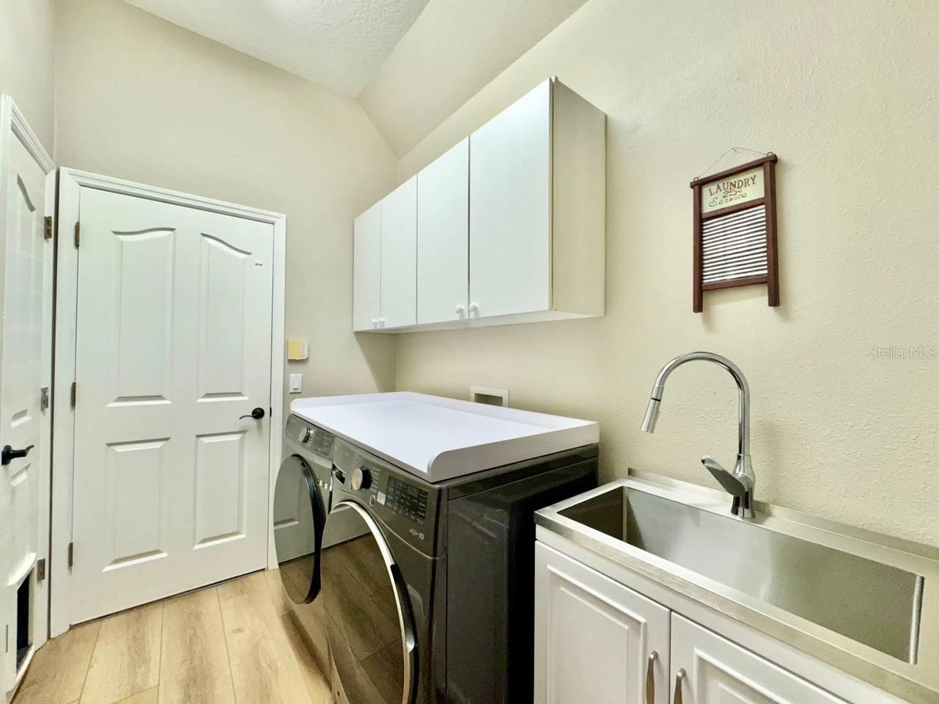 18711 Chaville Road Lutz FL 33558