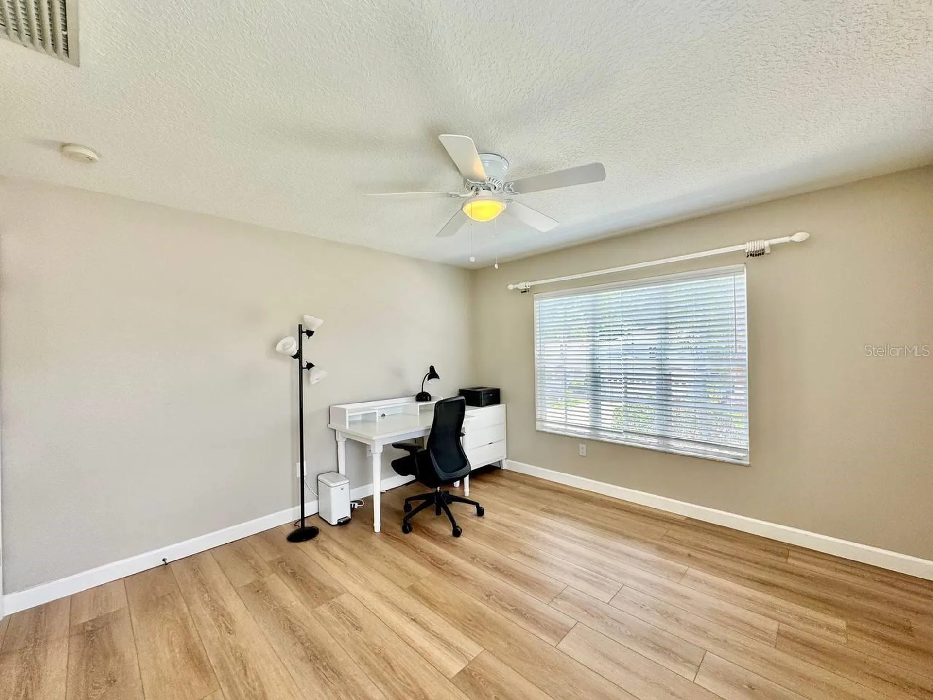 18711 Chaville Road Lutz FL 33558